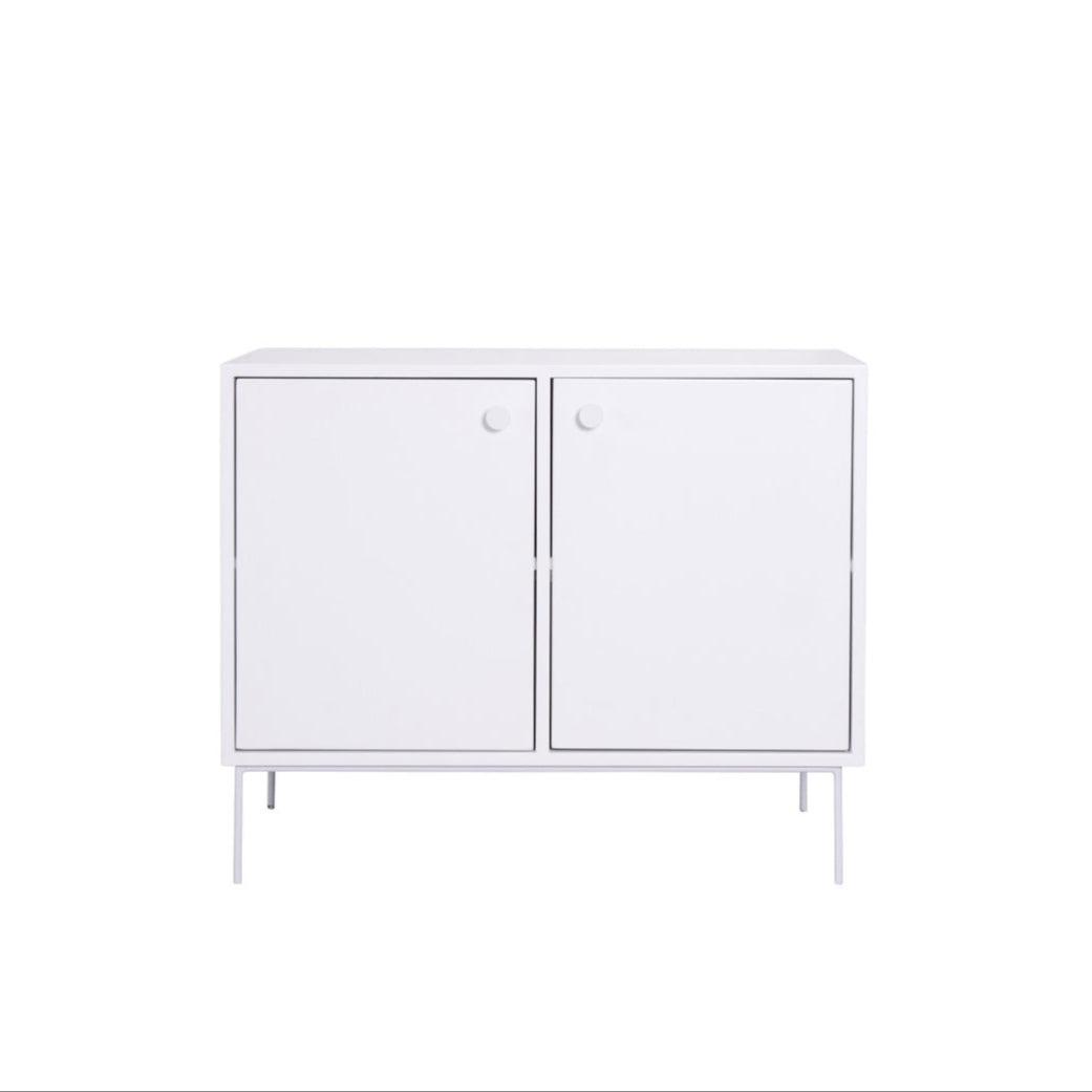 Des Cupboard